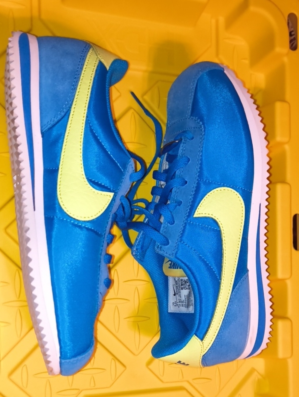 New Nike Cortez In "Light Photo Blue / Lightning" colorway. Size 4.5Y (6W/4.5M)
